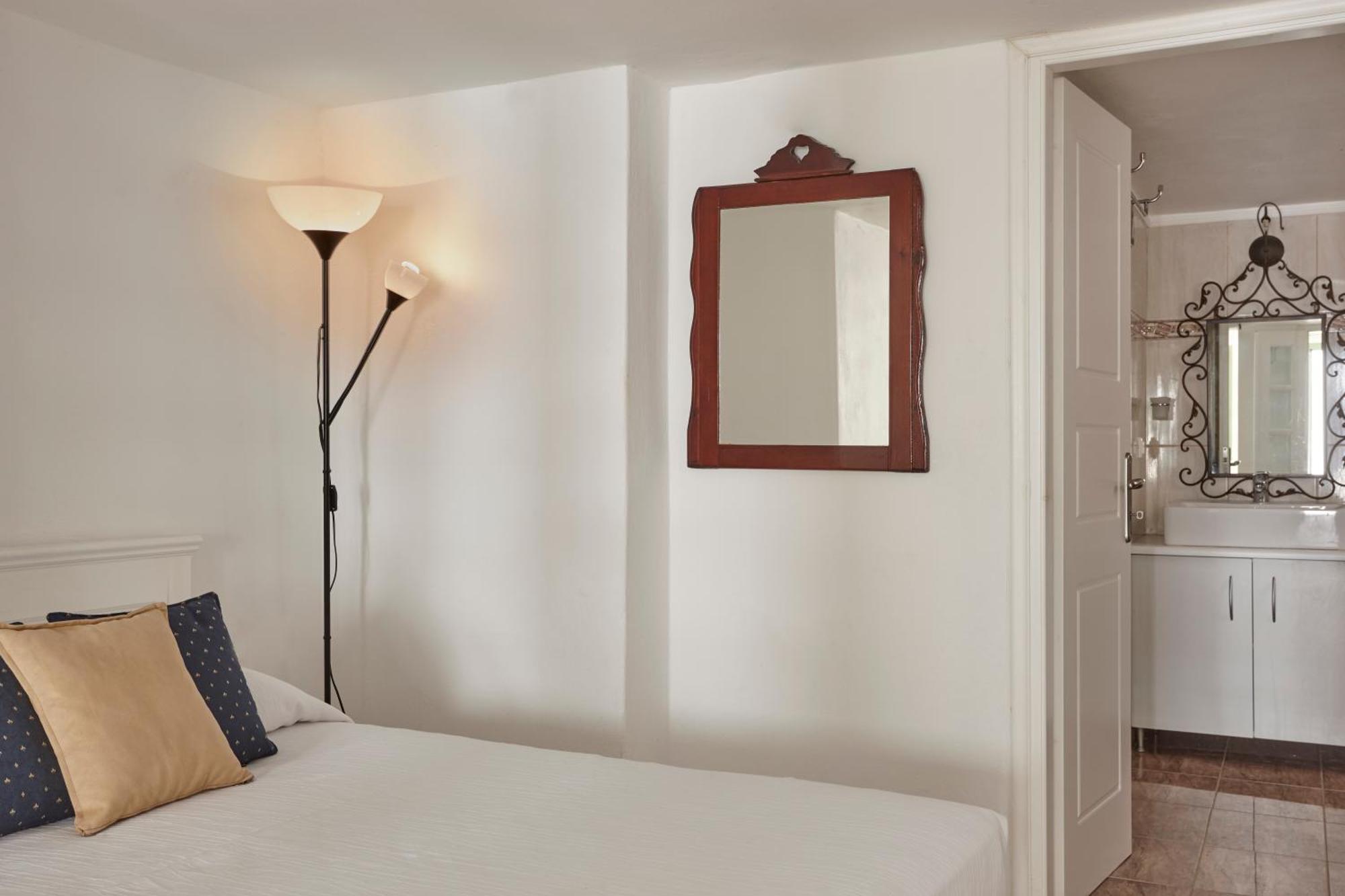 Ayoba Santorini Apartment Imerovigli  Ngoại thất bức ảnh